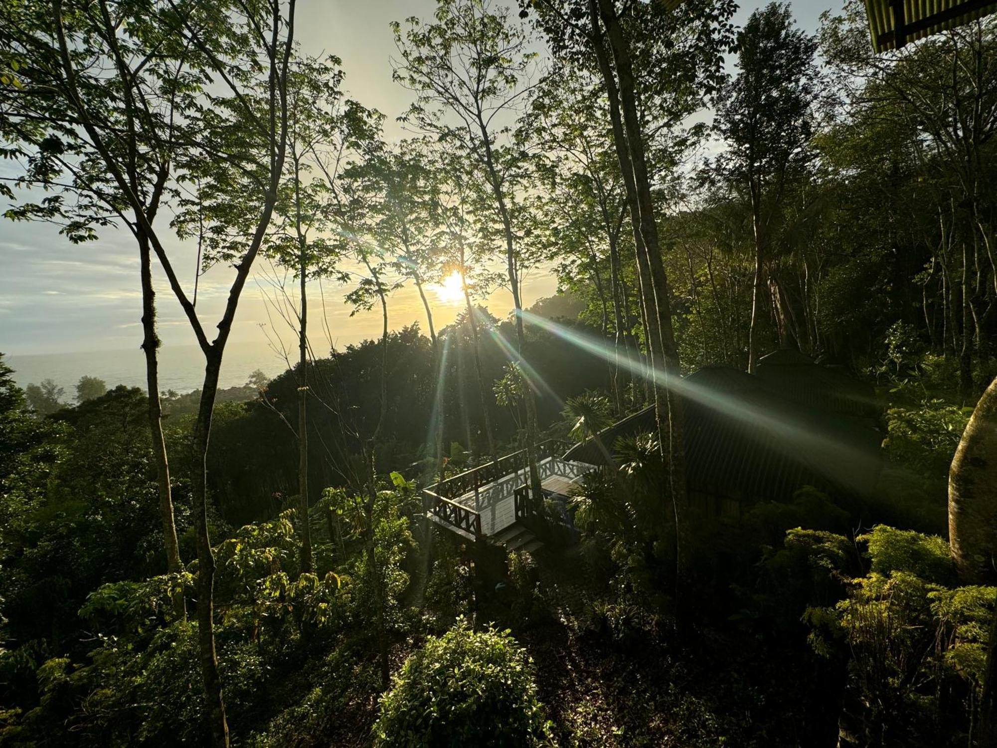 Drifters Anchor Hotel Ban Map Khangkhao ภายนอก รูปภาพ
